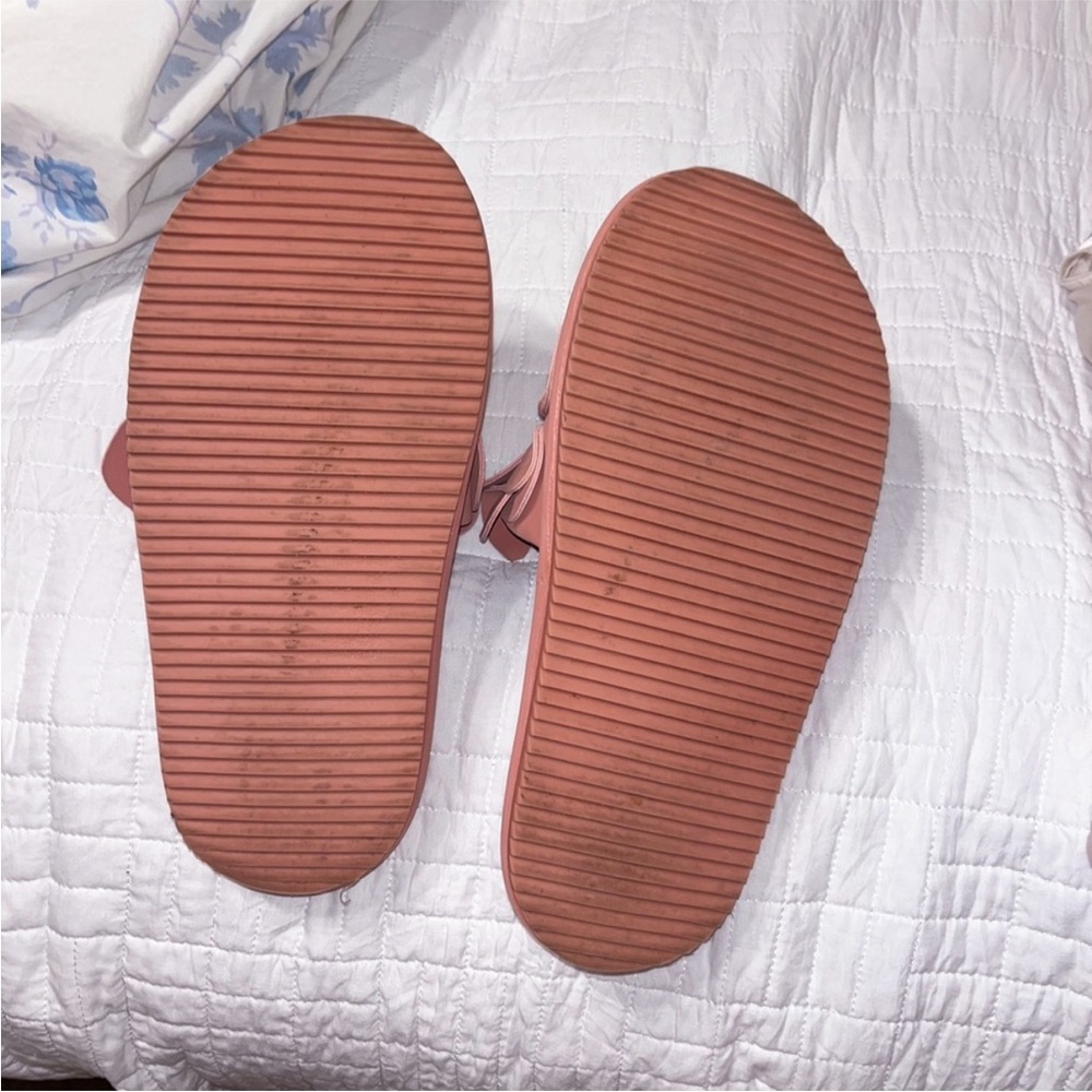 Farm Rio Monstera Sandals - Picture 4 of 5